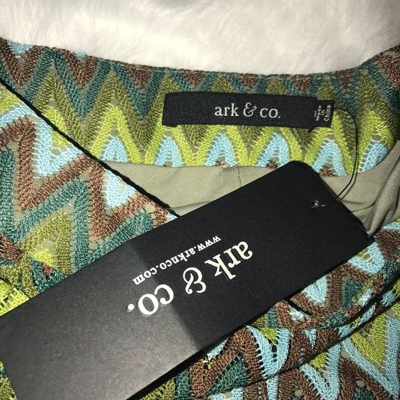 Ark & Co Green Chevron Chrochet Shorts Small NWT - Picture 2 of 4